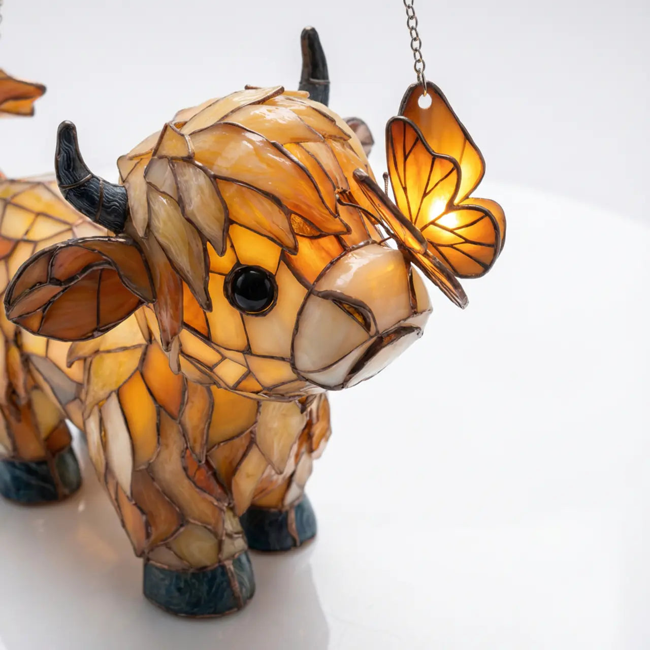 Window decoration with Scottish Highland cow: butterfly window hanger